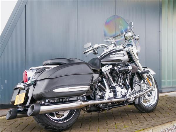 2007 Harley-Davidson Screamin' Eagle Road King CVO