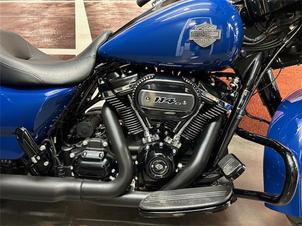 2023 HARLEY-DAVIDSON ROAD KING