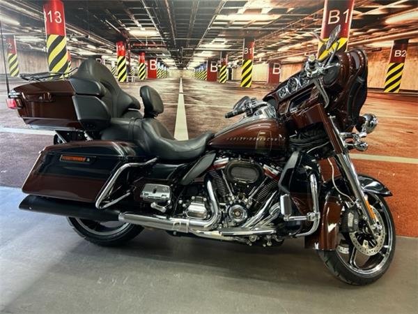 2019 HARLEY-DAVIDSON ULTRA