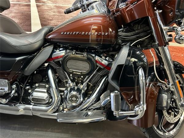 2019 HARLEY-DAVIDSON ULTRA