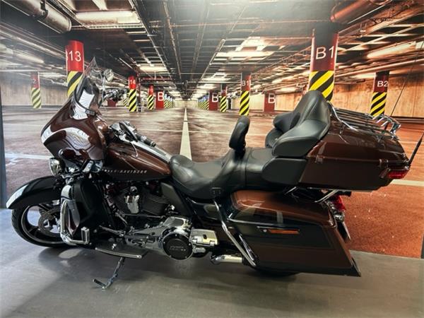 2019 HARLEY-DAVIDSON ULTRA