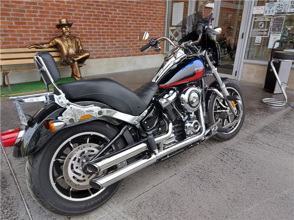 2019 HARLEY-DAVIDSON LOW RIDER