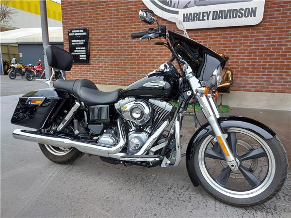 2015 HARLEY-DAVIDSON SWITCHBACK