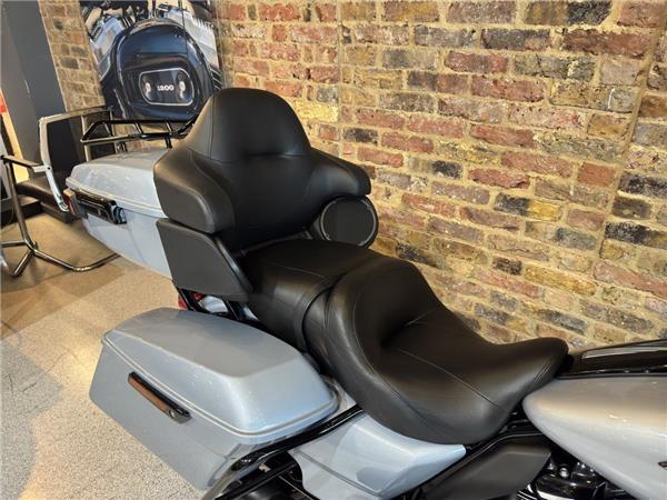 2023 Harley-Davidson Touring