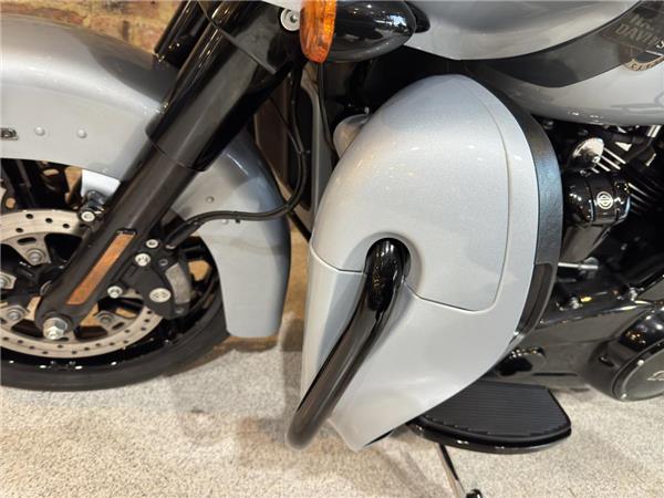 2023 Harley-Davidson Touring
