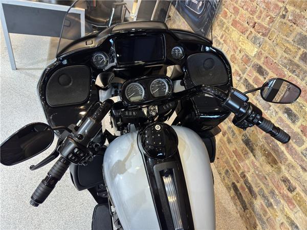 2023 Harley-Davidson Touring