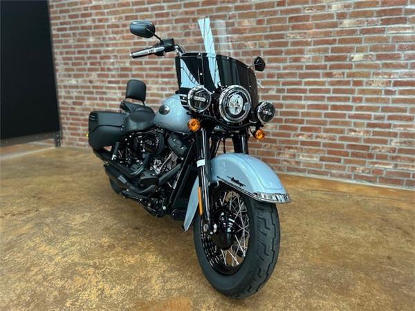 Heritage Softail Classic 114 
