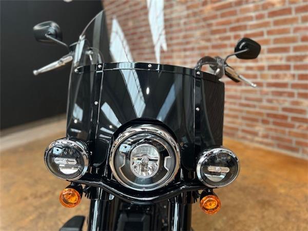 Heritage Softail Classic 114 