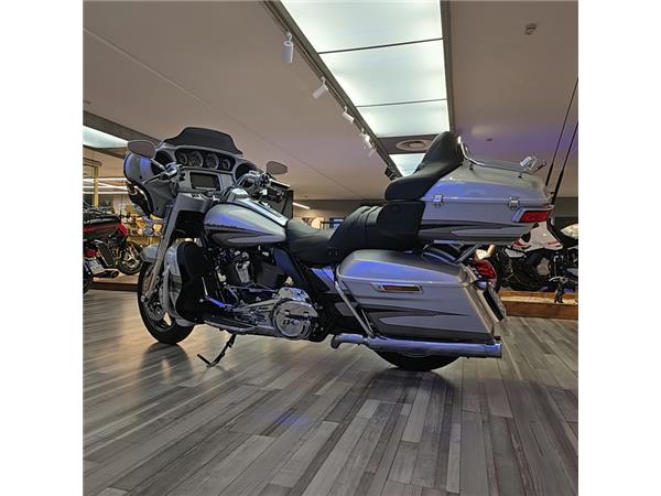 Harley-Davidson ULTRA LIMITED CVO