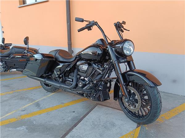 2019 Road King Special 114