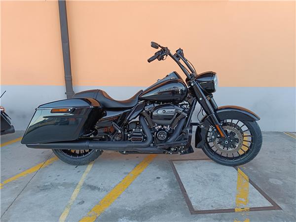 2019 Road King Special 114