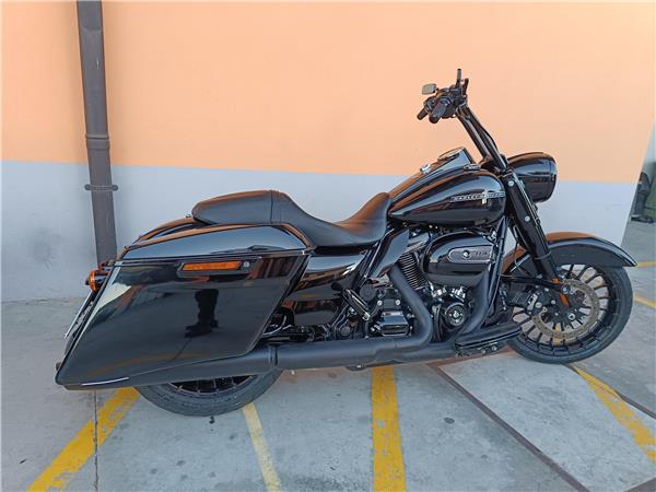 2019 Road King Special 114