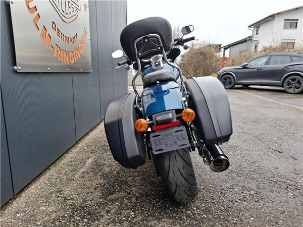 FLSB Sport Glide mit KessTech Auspuff