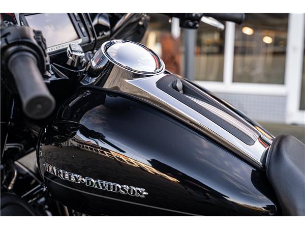 Harley-Davidson Kiel E-GLIDE ULTRA LIMITED Low FLHTKL - Kesstech -