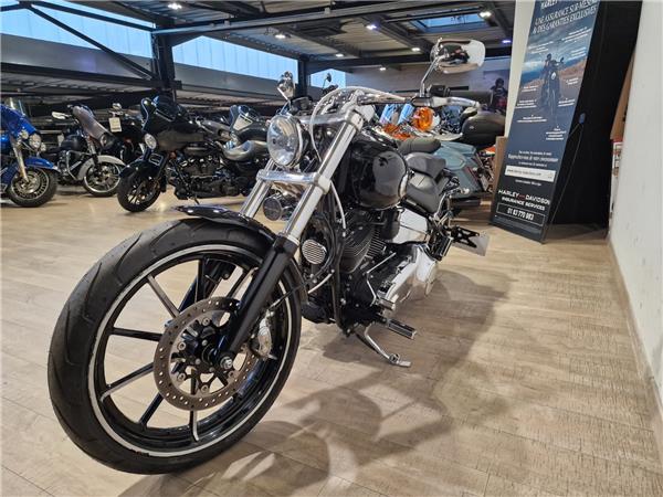 2015 HARLEY-DAVIDSON BREAKOUT