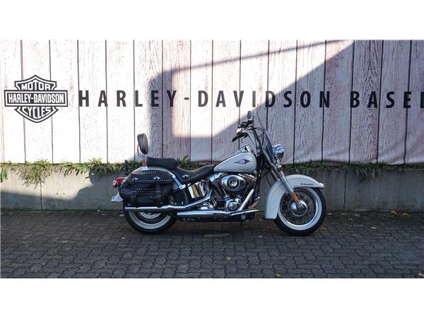 2015 HARLEY-DAVIDSON Softail FLSTC Softail Heritage Classic ABS