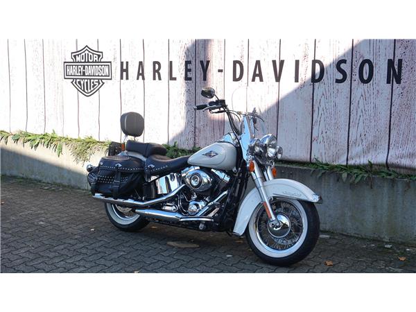 2015 HARLEY-DAVIDSON Softail FLSTC Softail Heritage Classic ABS