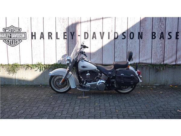 2015 HARLEY-DAVIDSON Softail FLSTC Softail Heritage Classic ABS