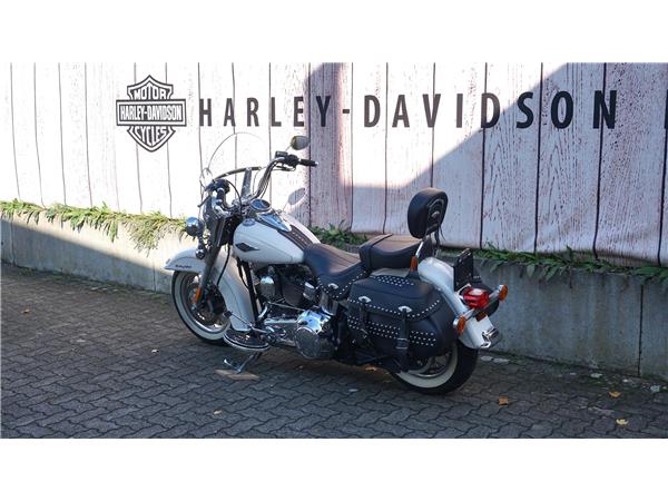 2015 HARLEY-DAVIDSON Softail FLSTC Softail Heritage Classic ABS
