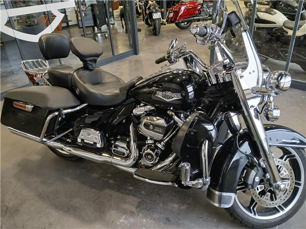 2020 HARLEY-DAVIDSON ROAD KING