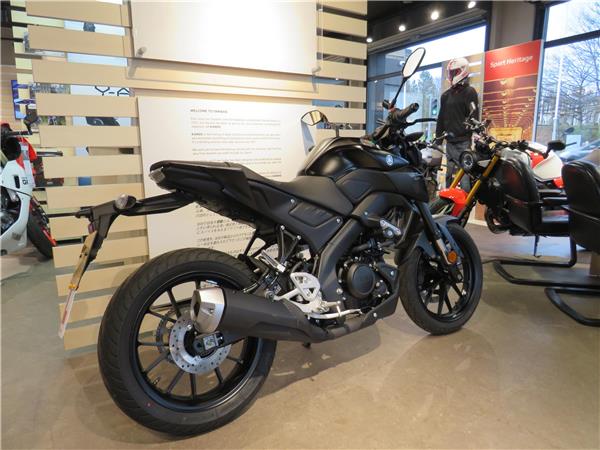 YAMAHA MT-125