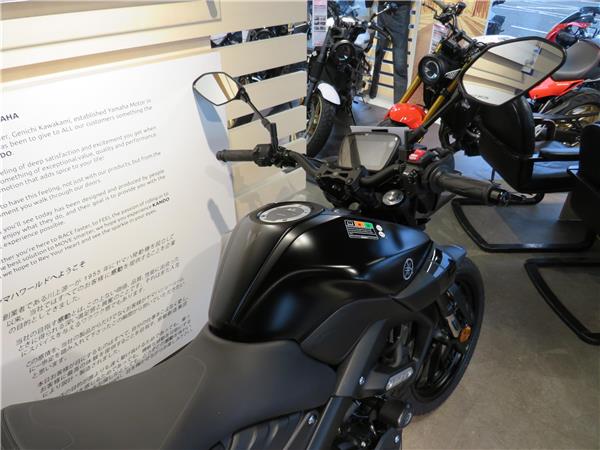 YAMAHA MT-125