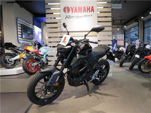 YAMAHA MT-125