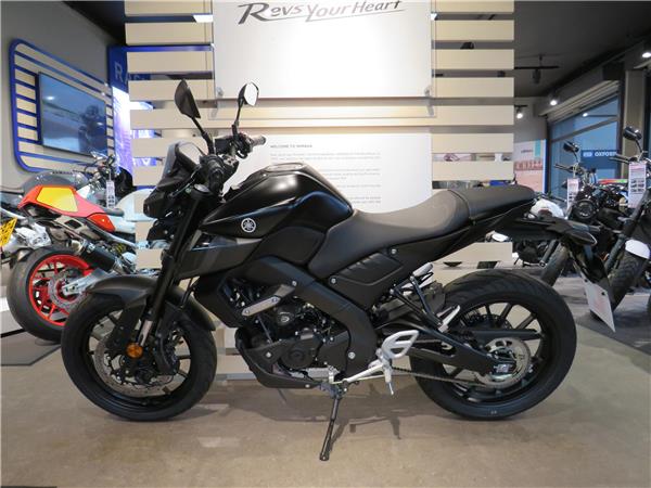 YAMAHA MT-125