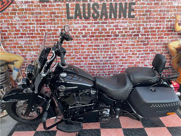 2019 HARLEY-DAVIDSON Softail FLHCS Heritage Classic 114 ABS