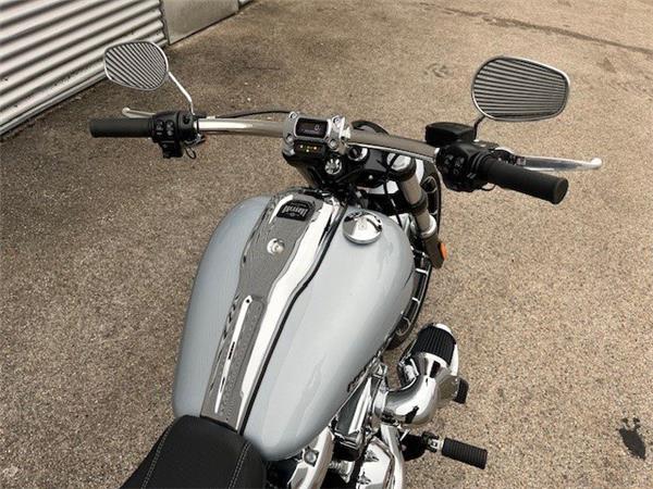 2024 Harley-Davidson Softail Breakout FXBR Cruiser