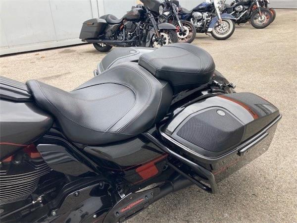 2018 Harley-Davidson CVO Road Glide FLTRXSE Cruiser