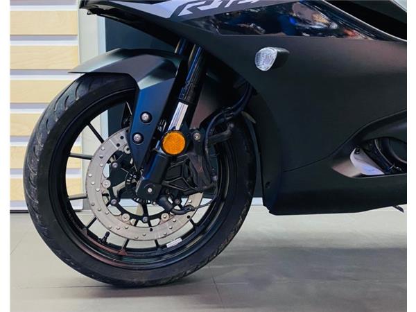 2024 Yamaha YZF-R125 BLACK