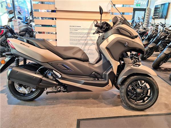 2024 Yamaha Tricity 300