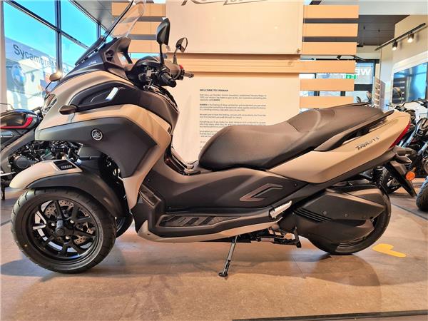 2024 Yamaha Tricity 300