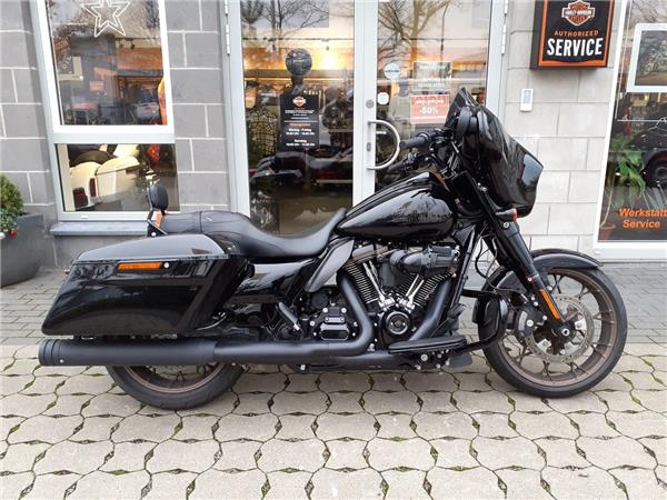 FLHXST Street Glide ST KessTech Wilbers Nivomat