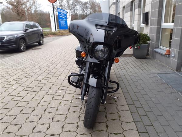 FLHXST Street Glide ST KessTech Wilbers Nivomat
