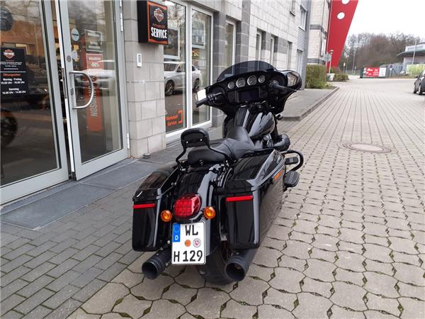 FLHXST Street Glide ST KessTech Wilbers Nivomat