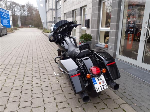 FLHXST Street Glide ST KessTech Wilbers Nivomat