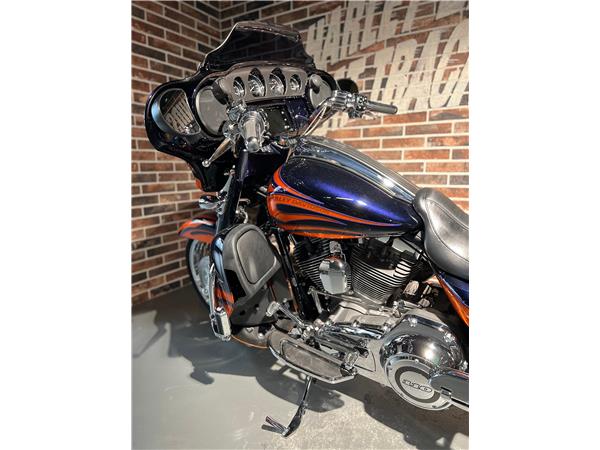 2015 HARLEY-DAVIDSON CVO FLHXSE Street Glide ABS CVO