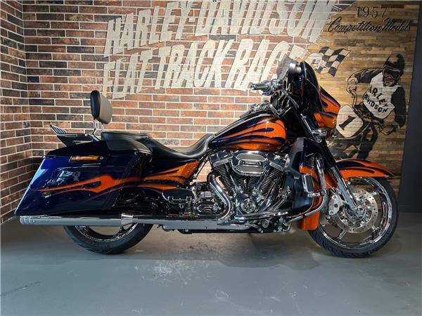 2015 HARLEY-DAVIDSON CVO FLHXSE Street Glide ABS CVO