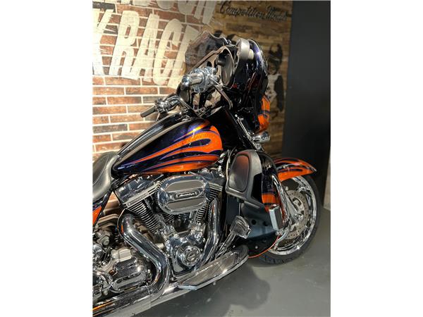 2015 HARLEY-DAVIDSON CVO FLHXSE Street Glide ABS CVO