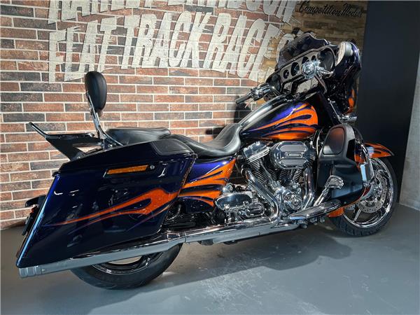 2015 HARLEY-DAVIDSON CVO FLHXSE Street Glide ABS CVO