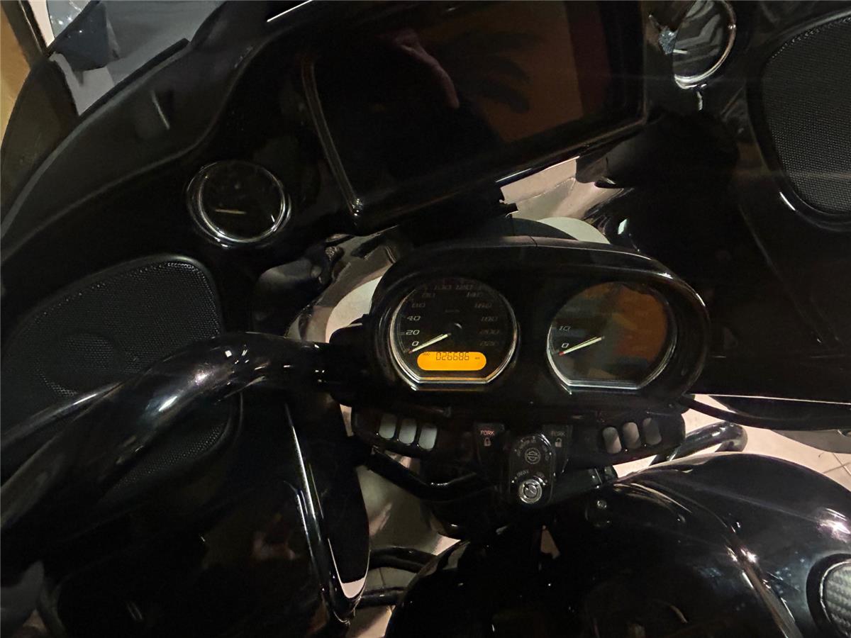 2022 HARLEY-DAVIDSON ROAD GLIDE