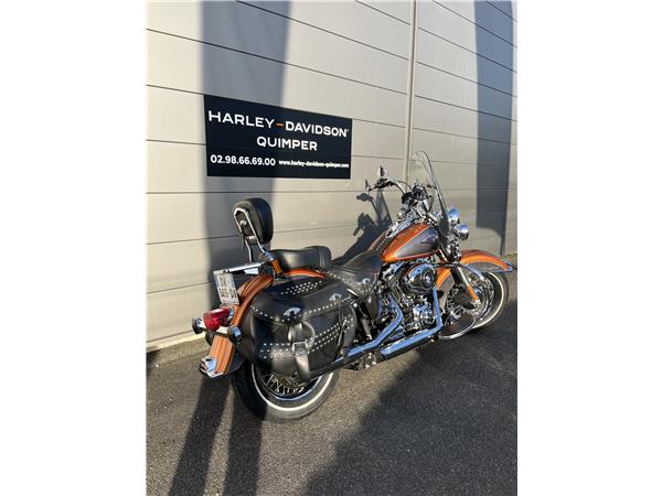 2015 HARLEY-DAVIDSON HERITAGE
