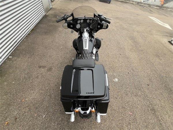 2011 Harley-Davidson Street Glide FLHX Tourer