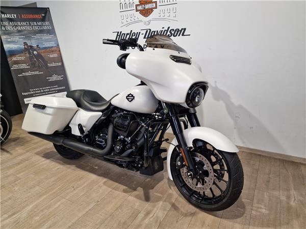 2018 HARLEY-DAVIDSON STREET GLIDE