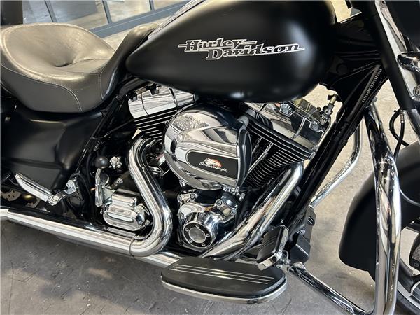 2015 HARLEY-DAVIDSON STREET GLIDE