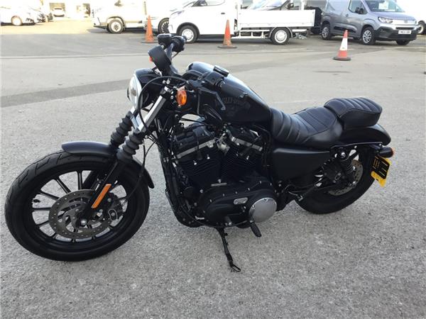2017 HARLEY-DAVIDSON SPORTSTER XL883N IRON