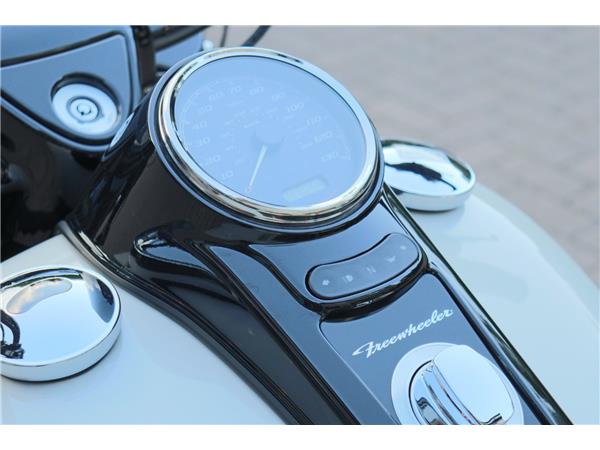 2024 HARLEY-DAVIDSON FLRT FREEWHEELER