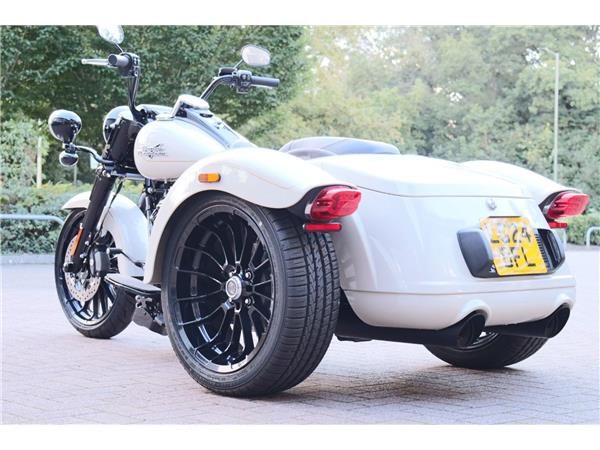 2024 HARLEY-DAVIDSON FLRT FREEWHEELER